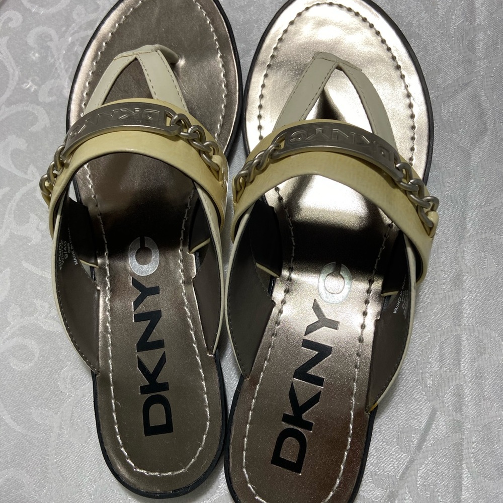 Dkny sandals
